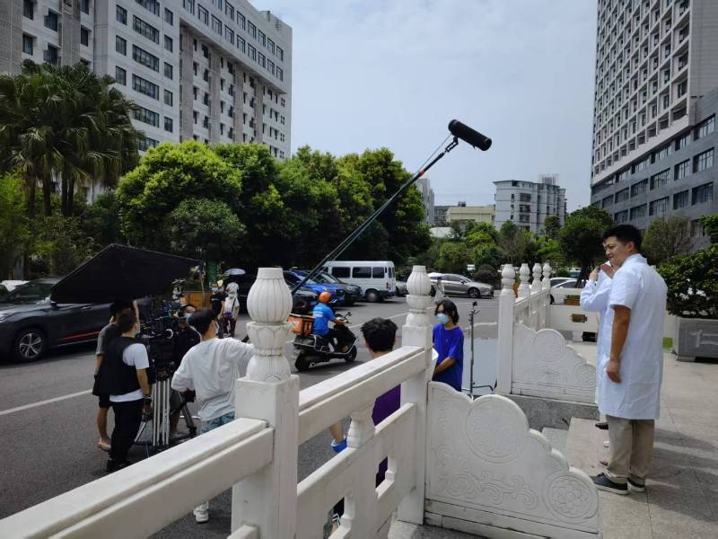佛山广告片拍摄公司低成本实现高规格制作的诀窍